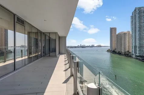 300 Biscayne Boulevard Way Miami FL 33131