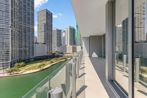 300 Biscayne Boulevard Way Miami FL 33131