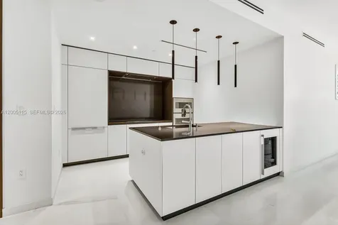 300 Biscayne Boulevard Way Miami FL 33131