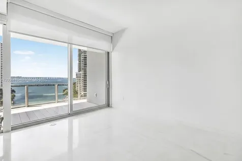 300 Biscayne Boulevard Way Miami FL 33131