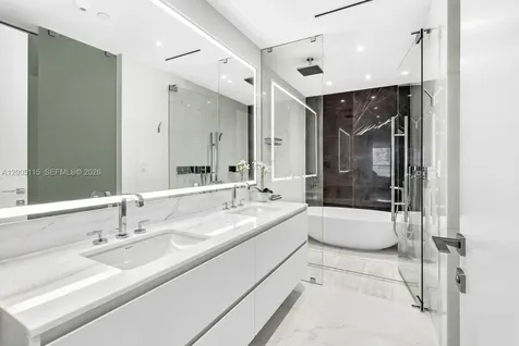 300 Biscayne Boulevard Way Miami FL 33131