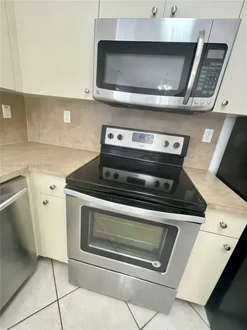 21477 SW 85th Passage Cutler Bay FL 33189