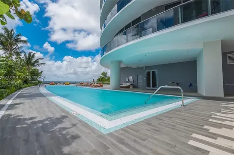 488 NE 18th Street Miami FL 33132