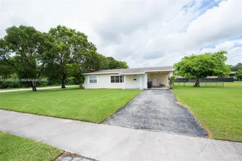 640 SW 5th Avenue Florida City FL 33034