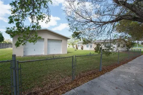 640 SW 5th Avenue Florida City FL 33034