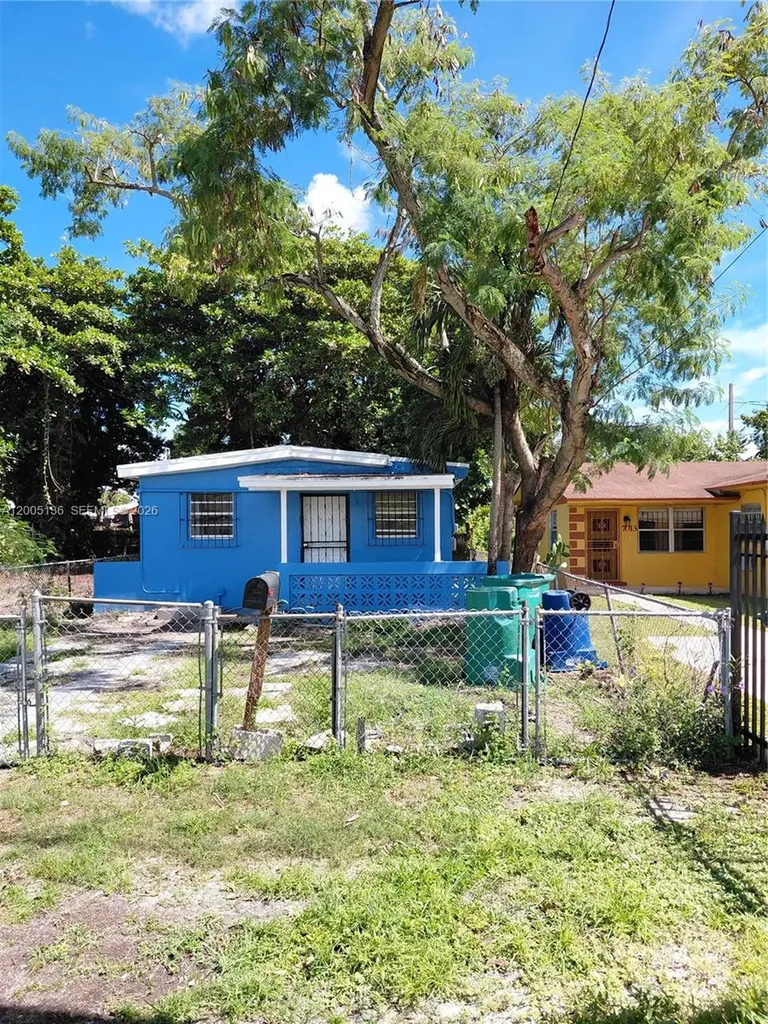 7051 NW 21st Avenue Miami FL 33147