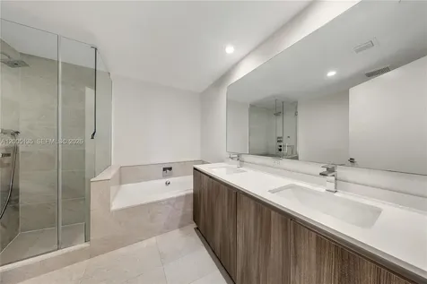 488 NE 18th Street Miami FL 33132