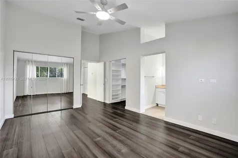 2062 E Discovery Circle E Deerfield Beach FL 33442