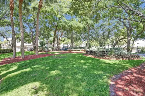 2062 E Discovery Circle E Deerfield Beach FL 33442