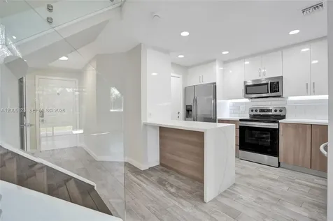 2062 E Discovery Circle E Deerfield Beach FL 33442