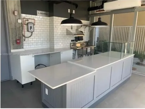 538 Meridian Avenue Miami Beach FL 33139