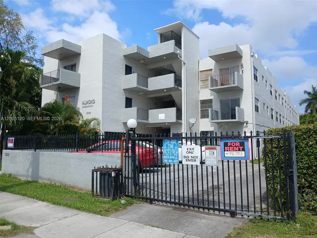 13655 NE 3rd Court North Miami FL 33161