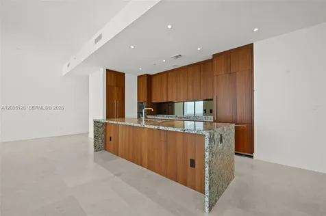 175 SE 25 Road Miami FL 33129