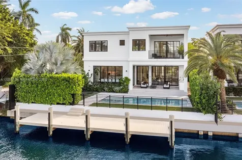 895 NE 76th Street Miami FL 33138