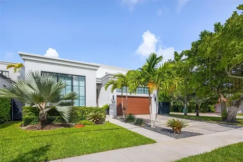 895 NE 76th Street Miami FL 33138