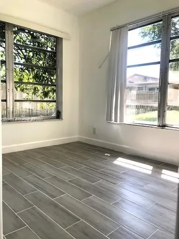 215 SW 10th Street Hallandale Beach FL 33009