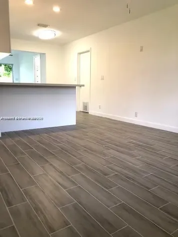 215 SW 10th Street Hallandale Beach FL 33009