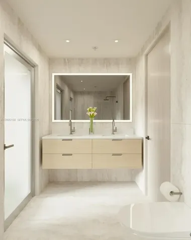 250 Collins Avenue Miami Beach FL 33139
