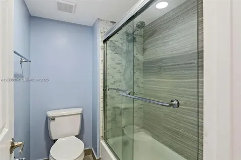 390 Racquet Club Road Weston FL 33326