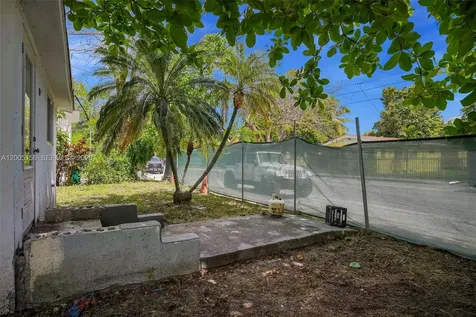 3637 Frow Avenue Miami FL 33133