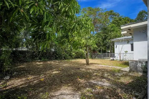 3637 Frow Avenue Miami FL 33133