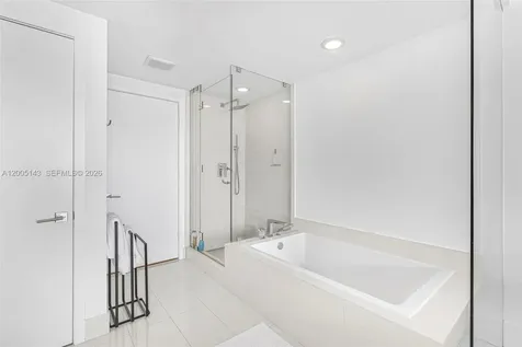 650 NE 32nd Street Miami FL 33137