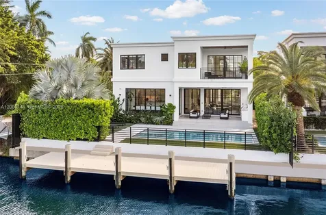 895 NE 76th Street Miami FL 33138