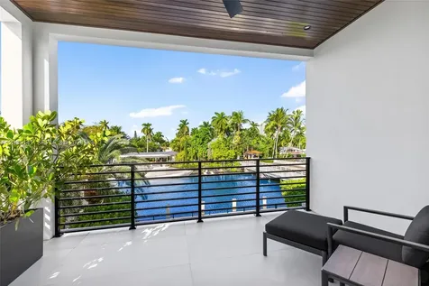 895 NE 76th Street Miami FL 33138