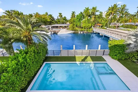 895 NE 76th Street Miami FL 33138