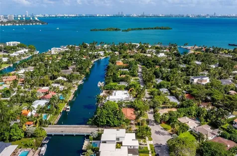 895 NE 76th Street Miami FL 33138