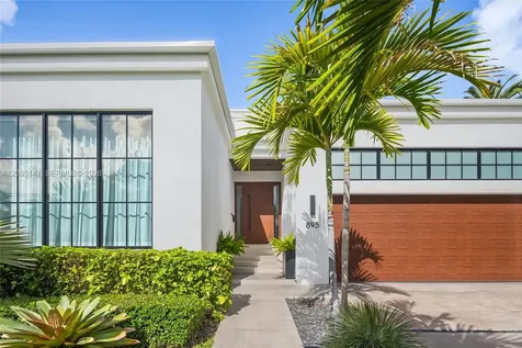 895 NE 76th Street Miami FL 33138