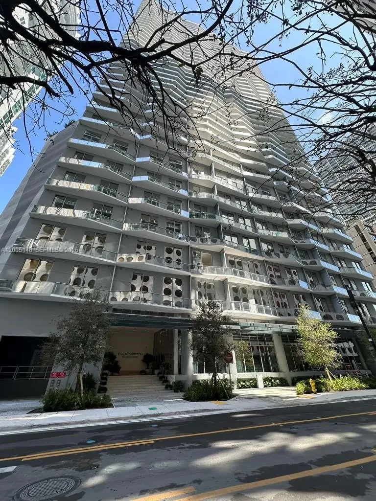 77 SE 5th Street Miami FL 33131