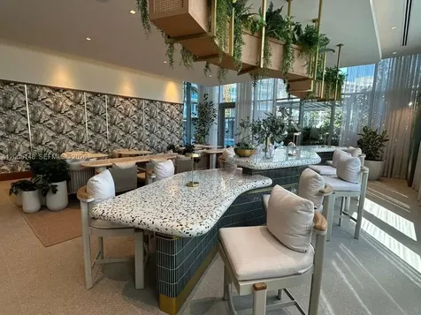 77 SE 5th Street Miami FL 33131