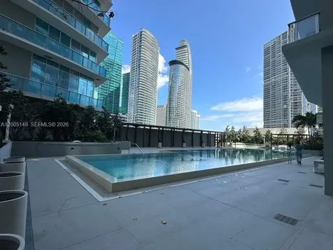 77 SE 5th Street Miami FL 33131