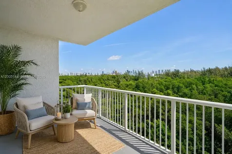 15051 Royal Oaks Lane North Miami FL 33181