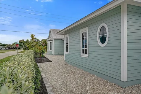 4648 SE Binnacle Way Stuart FL 34997