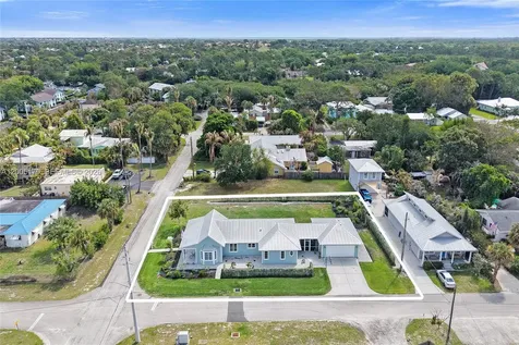 4648 SE Binnacle Way Stuart FL 34997