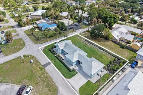 4648 SE Binnacle Way Stuart FL 34997