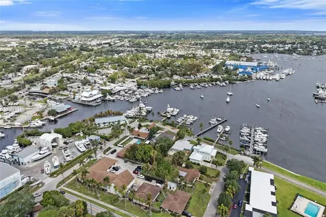 4648 SE Binnacle Way Stuart FL 34997