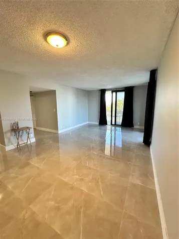 901 Hillcrest Drive Hollywood FL 33021