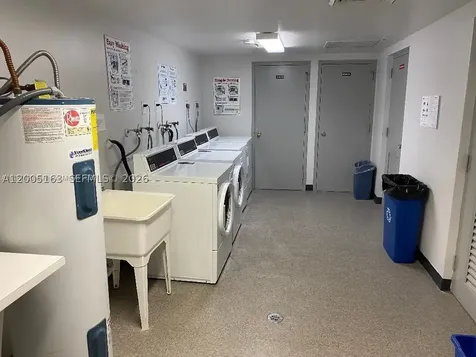 901 Hillcrest Drive Hollywood FL 33021