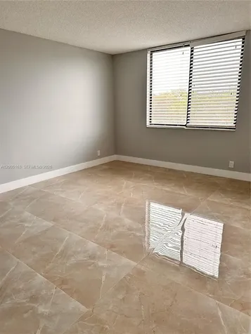 901 Hillcrest Drive Hollywood FL 33021