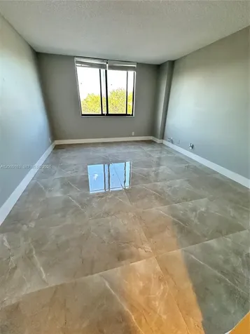901 Hillcrest Drive Hollywood FL 33021