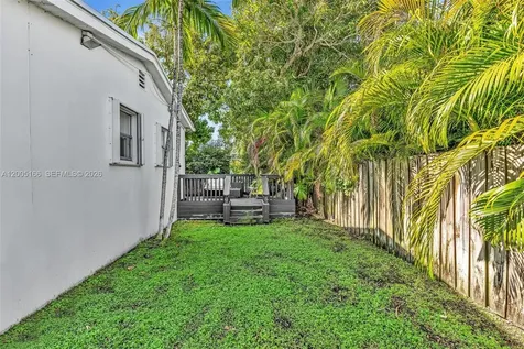 9264 Byron Avenue Surfside FL 33154