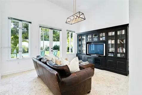 3930 Crawford Avenue Miami FL 33133
