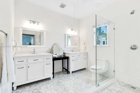 3930 Crawford Avenue Miami FL 33133