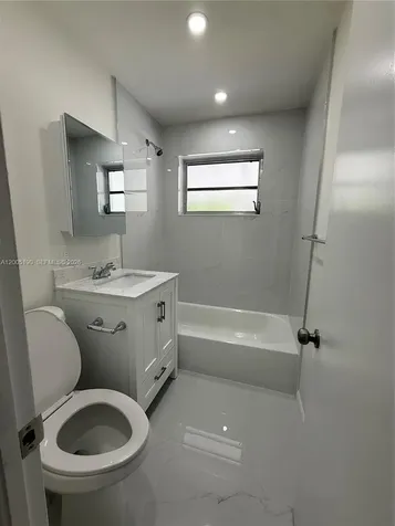 7231 NW 2nd Terrace Miami FL 33126