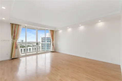 21150 Point Place Aventura FL 33180