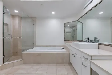 21150 Point Place Aventura FL 33180