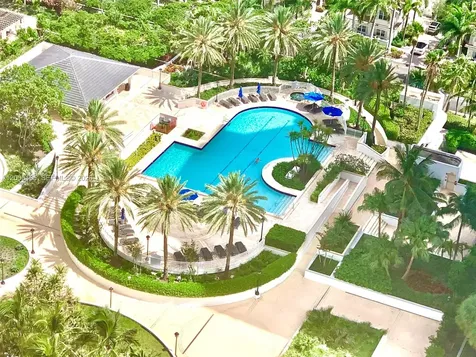21150 Point Place Aventura FL 33180